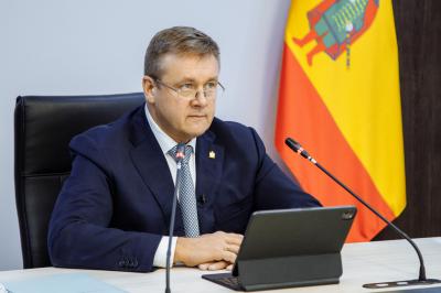 Николай Любимов велел поддержать реализацию спецконтракта для производства уникальных лекарств