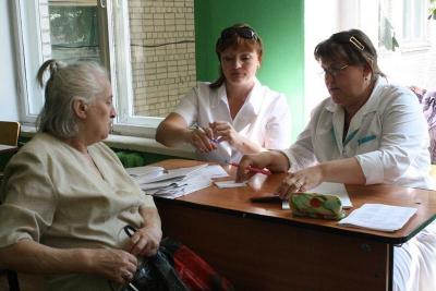 Николай Плетнёв наблюдал за работой автопоезда здоровья 