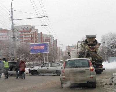 В Дашково-Песочне столкнулись две иномарки