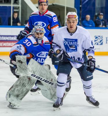 ХК «Рязань» в Тольятти проиграл «Ладе»