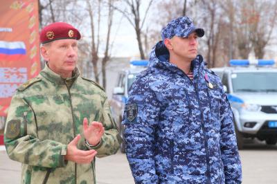 Виктор Золотов и Николай Любимов наградили лучших рязанских сотрудников правопорядка