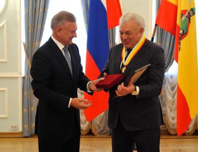 Олег Ковалёв поздравил директора Рязанского приборного завода с юбилеем