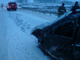 Легковушка столкнулась с МАЗом в Михайловском районе