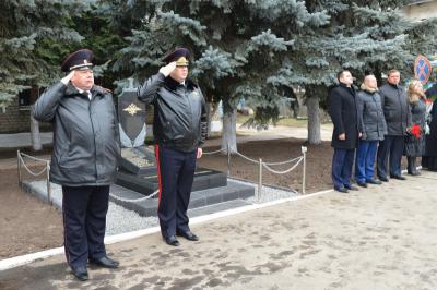 В Касимове открыли памятник полицейским, погибшим на службе