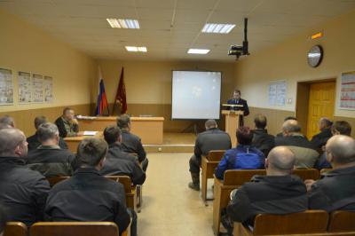 Руководителям рязанского предприятия рассказали, как сберечь деньги от мошенников