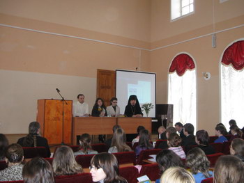 Депутаты Рязанской областной Думы показывают на своём примере верность семейным ценностям