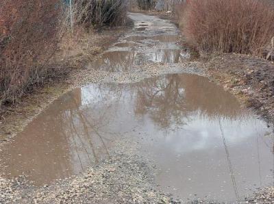 Рязанцы пожаловались на разрушенную дорогу по улице Бахмачеевской