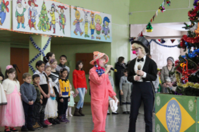 Кораблинские дети из малообеспеченных семей получили подарки к Новому году