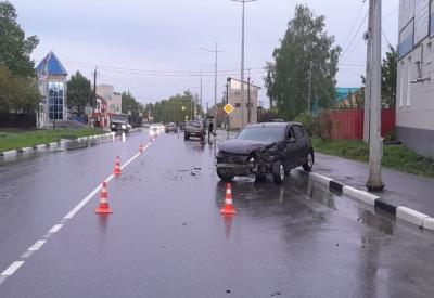 В Сасово при столкновении Renault и Lada Niva пострадали два подростка