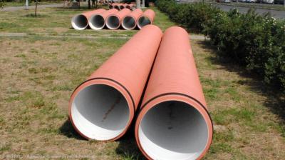 На улице Свободы ремонтируют ливнёвку