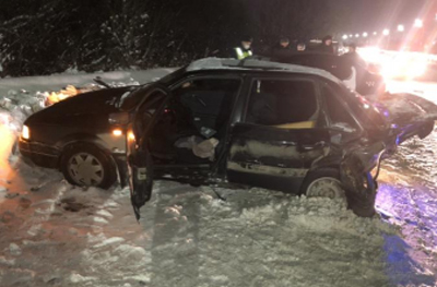 На Северной окружной дороге Renault врезался в стоявший Volkswagen