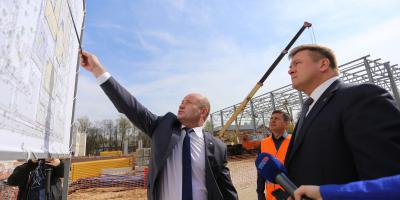 Николай Любимов проверил ход работ по строительству школы в Горроще