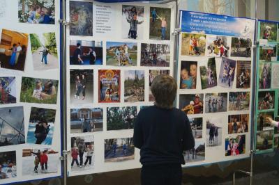 В Рязани открылась выставка работ конкурса «Выходные вместе с мамочками»