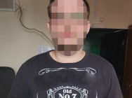 В Рязани полицейские задержали курьера мошенников, забравшего у пенсионерок более 1,5 миллиона рублей