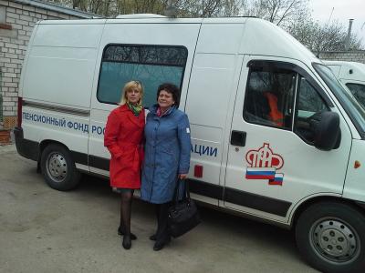 Специалисты ПФР погостили в геронтологическом центре имени Мальшина