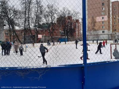 Для рязанцев залиты 12 катков и хоккейных коробок