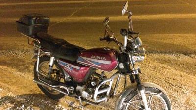 Под Рязанью пьяный юноша гонял в мороз без прав на мопеде