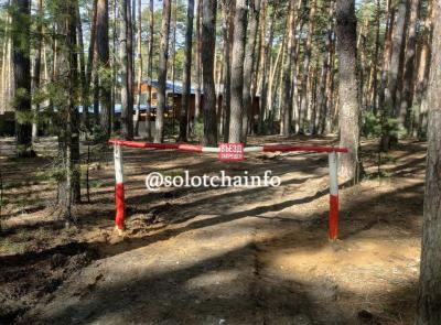 В Солотче перекрыли стихийную дорогу к коттеджному посёлку «Лукоморье»