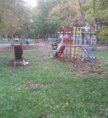 В двух рязанских скверах появилось новое детское игровое оборудование