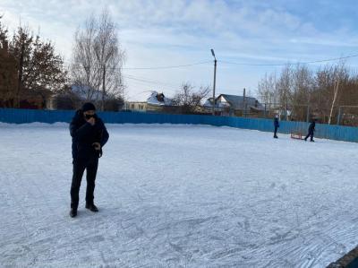 В Рязани проверили состояние льда на десяти дворовых катках
