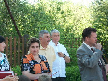 Тумской средней общеобразовательной школе подарили современную мебель