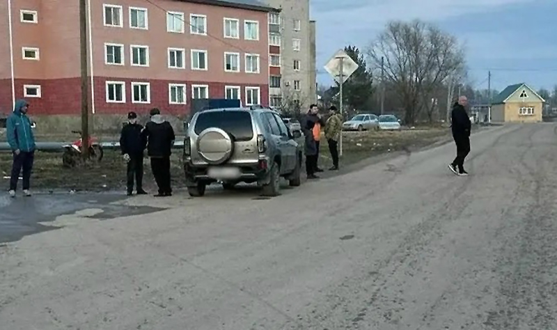 В Скопине пострадали юный байкер и его пассажир, столкнувшиеся с внедорожником