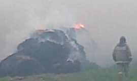 В Рыбновском районе стог сена погиб в огне