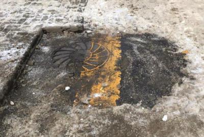 В Рязани расчищают колодцы от наледи