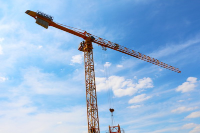 В Рязани на улице Ленинского Комсомола установлен башенный кран