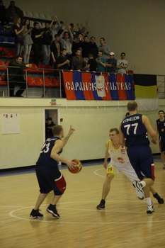 Гости из Мордовии переиграли «Рязань» и на баскетбольной площадке, и на трибунах