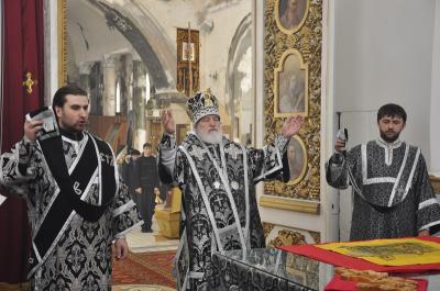 Согласно рязанской традиции, владыка Павел освятил хлеб и соль