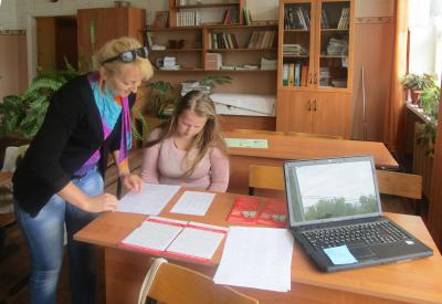 Сотрудники социального автопоезда позаботились о жителях Старожиловского района